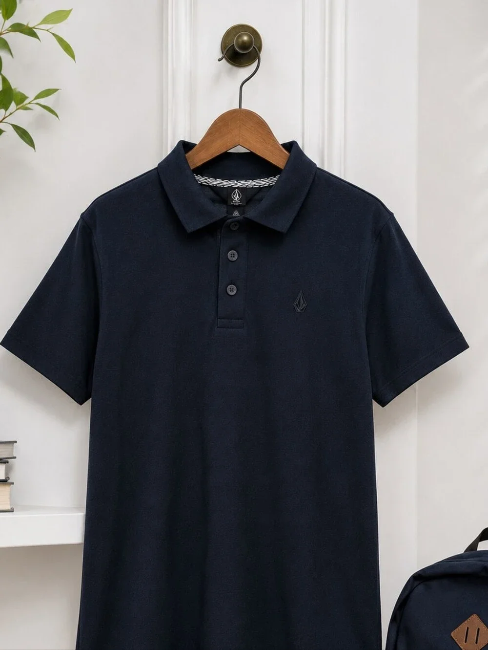 Volcom Boys Navy Polo Shirt Medium 10/12 Skate School Uniform Cotton Blend